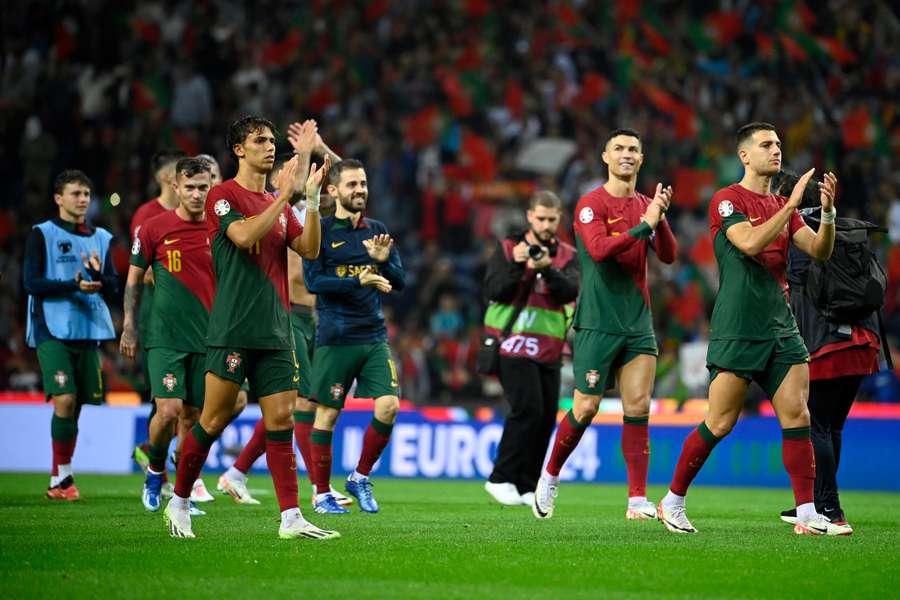 Jogadores da Seleção Nacional agradecem ao público do Estádio do Dragão