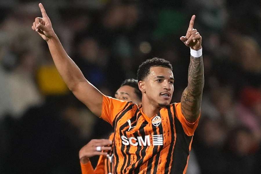 Kauã Elias em ação pelo Shakhtar Donetsk