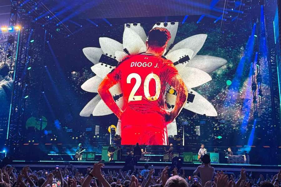 L'omaggio degli Oasis a Diogo Jota