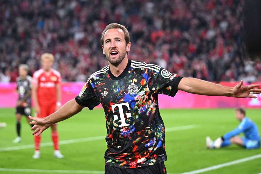 Harry Kane fez mais dois gols com a camisa do Bayern de Munique Harry Kane fez mais dois gols com a camisa do Bayern de Munique
