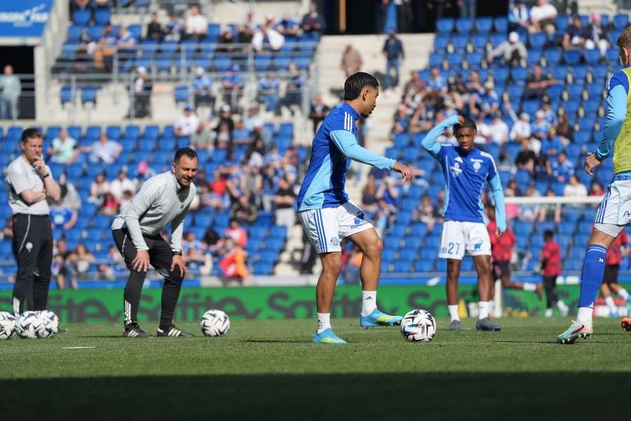 Filipe Coelho destaca al delantero argentino Panichelli