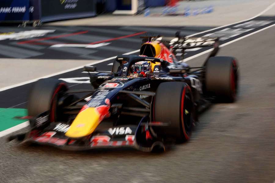 Verstappen in action in Bahrain Verstappen in action in Bahrain