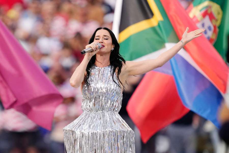 Katy Perry nel prepartita di USA-Paraguay