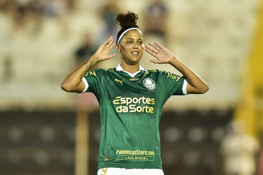 Amanda Gutierres fez dois contra o Flamengo