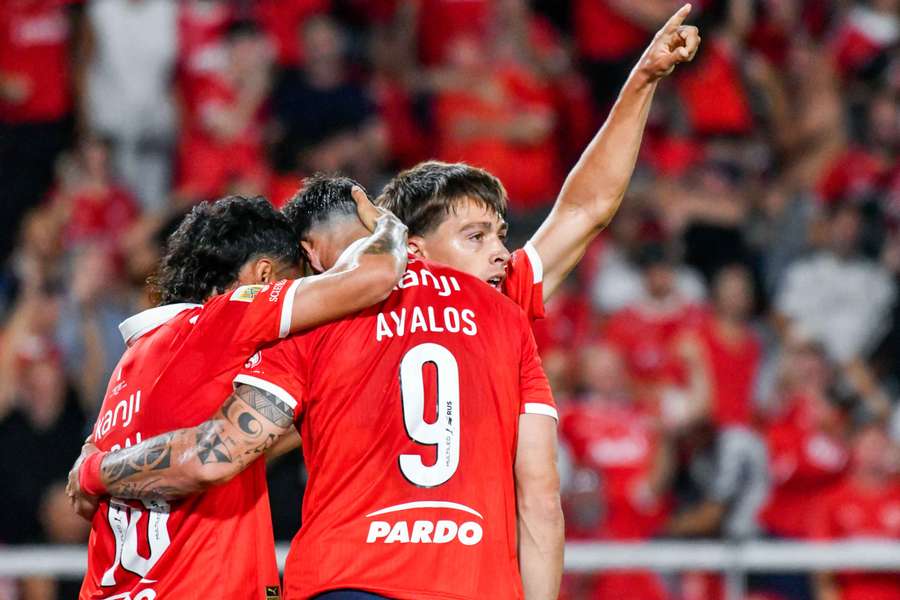 Independiente celebra un gol