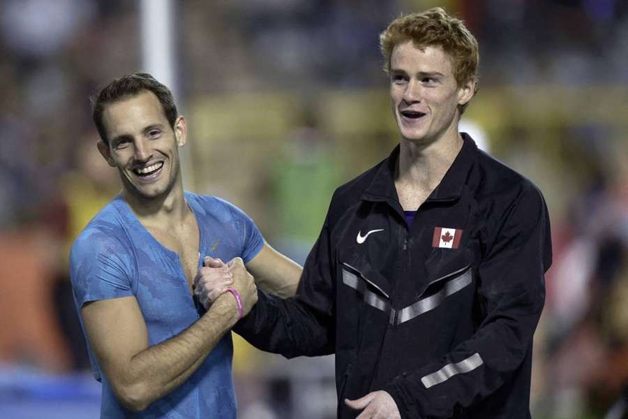 Shawn Barber aux côtés de Renaud Lavillenie en 2015.