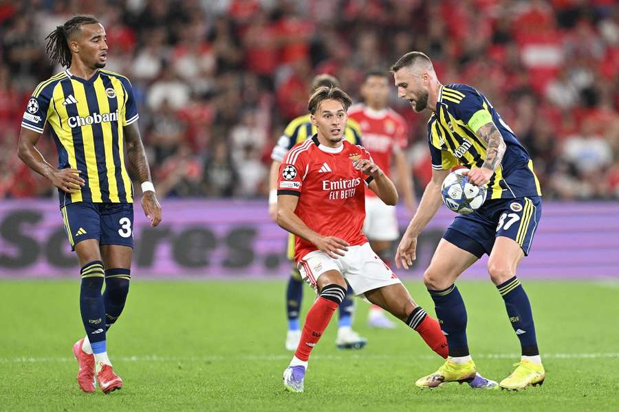Škriniarov tím neuspel na pôde Benficy.