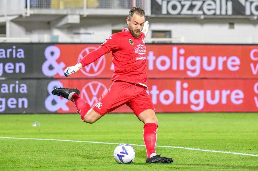 Enorm zure start van het nieuwe voetbaljaar voor Spezia-doelman Zoet