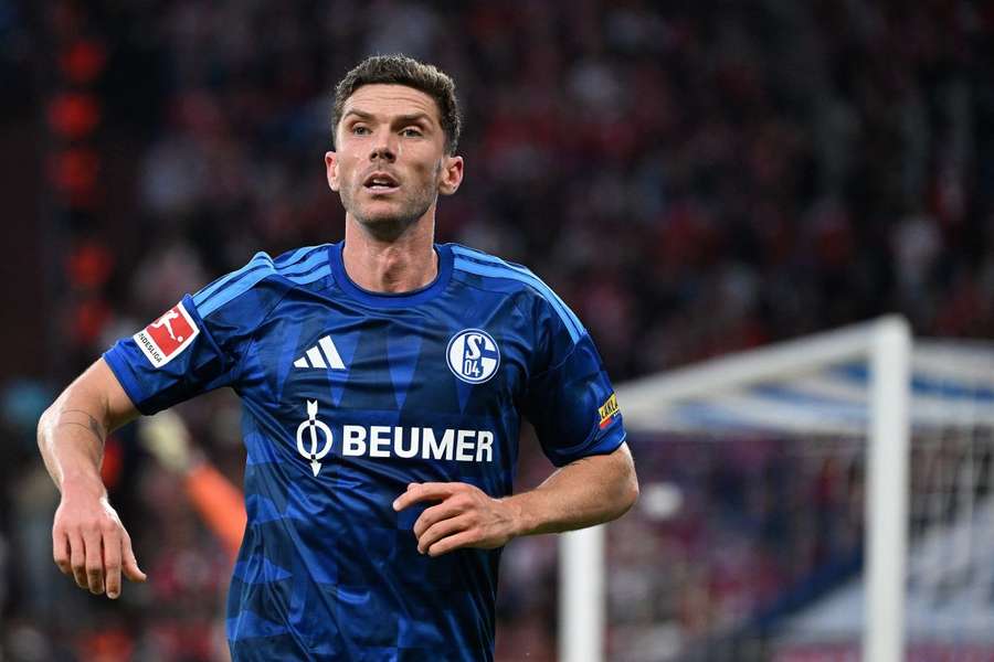 Gosens absolvierte seinen ersten Startelf-Einsatz für S04 Gosens absolvierte seinen ersten Startelf-Einsatz für S04