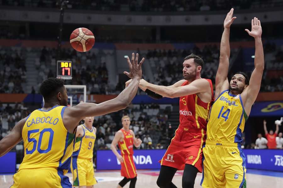 Dia 4 da Copa do Mundo de Basquete: EUA vencem Grécia; Doncic classifica a  Eslovênia