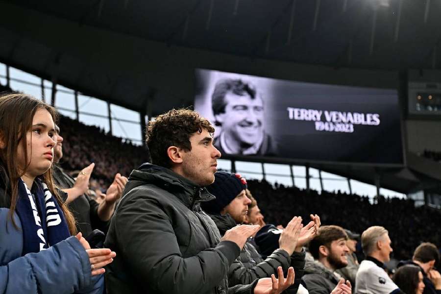 Momente de reculegere în Premier League în memoria lui Venables