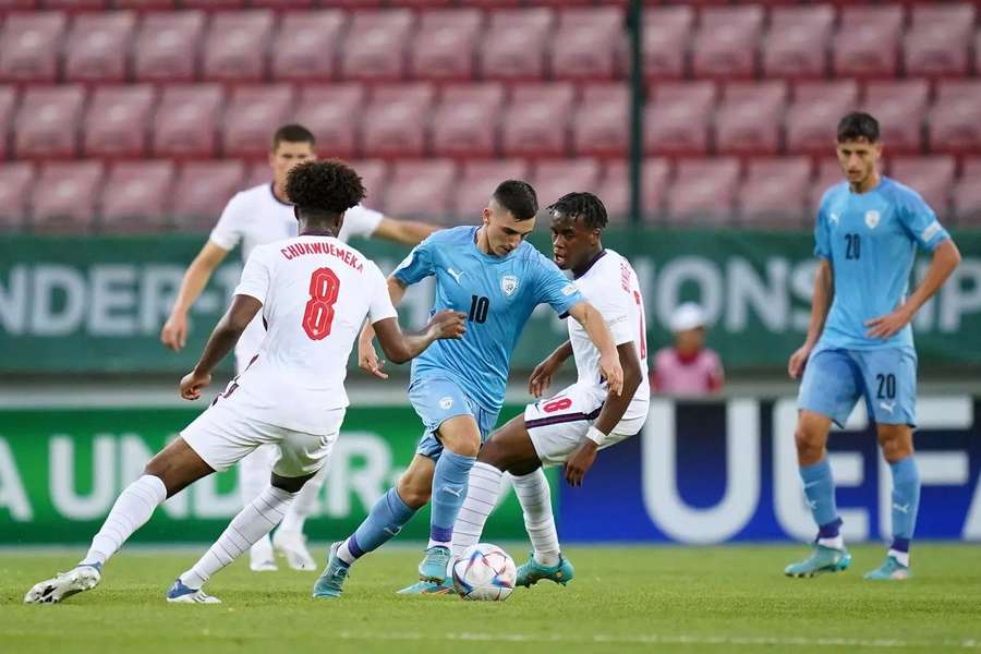 Gloukh, no Euro sub-19, diante de Inglaterra