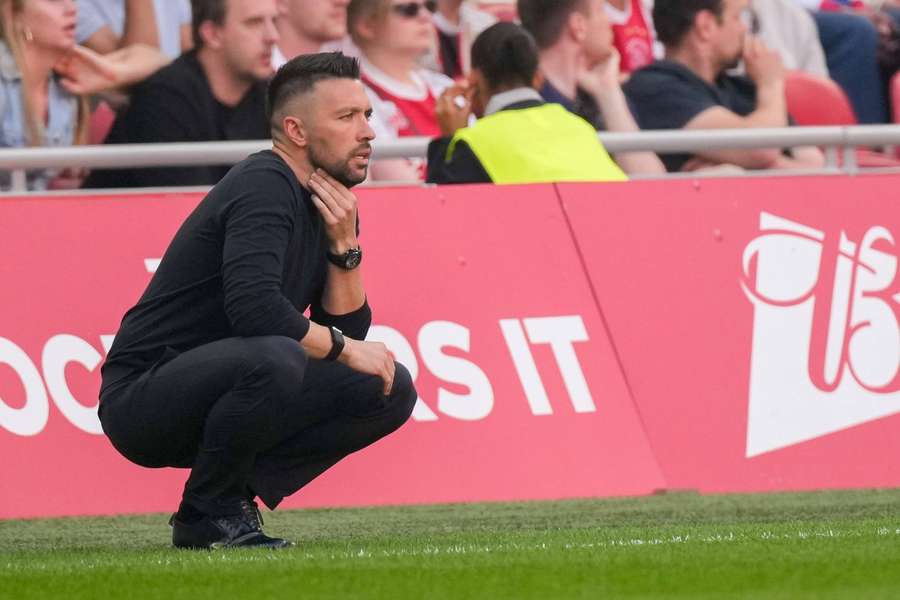 Ajax manager Francesco Farioli stays calm on verge of collapse: 'Six more steps'