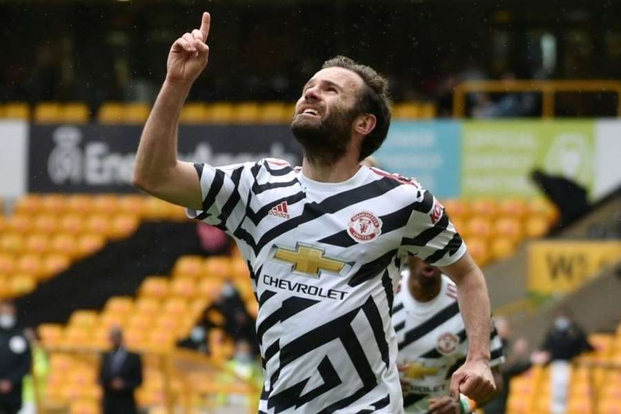 Juan Mata deu nas vistas ao serviço do Manchester United