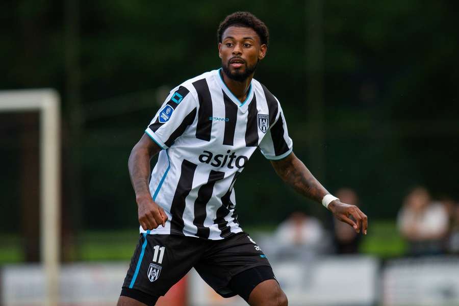 Heracles midfielder Jeff Reine-Adelaide suffered another knee injury