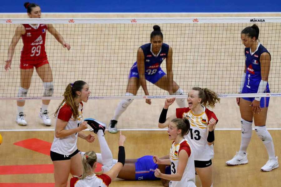 Les Allemandes ont pris le meilleur sur les Bleues.