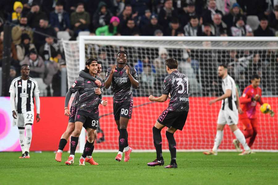 Broniący trofeum Juventus wyeliminowany z Coppa Italia, Vlahović marnuje karnego