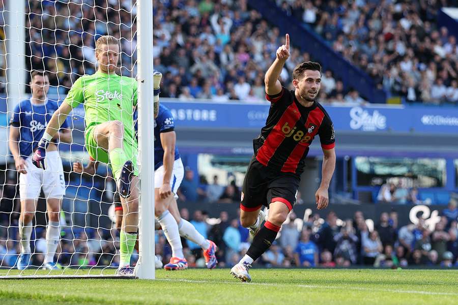 Bournemouth vyloupil Goodison Park po obratu z 0:2.