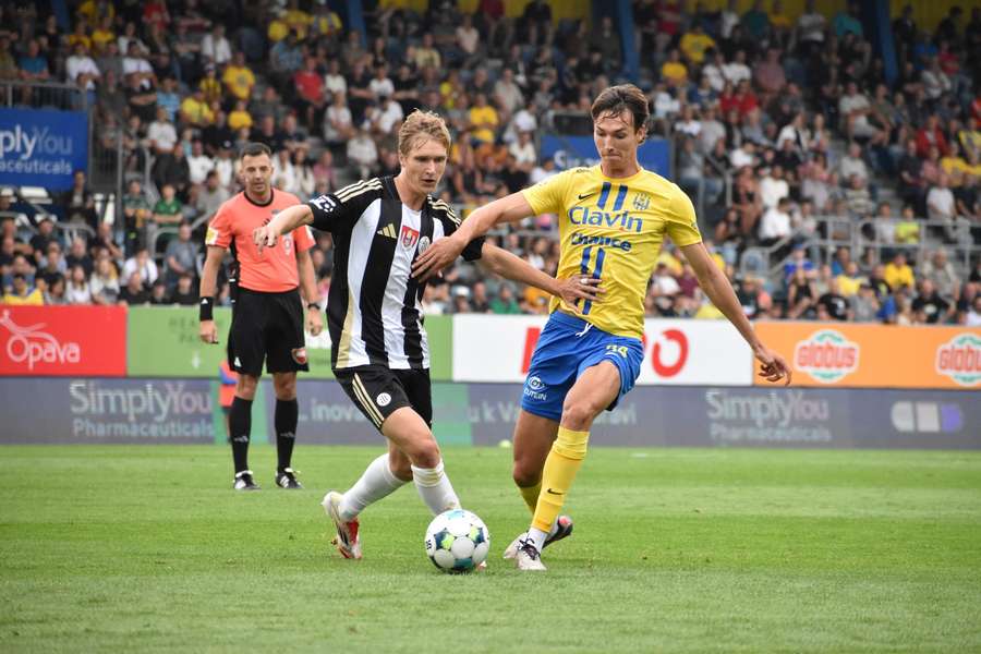 Dynamo České Budějovice je ve druhé lize poslední, prohrálo oba zápasy.