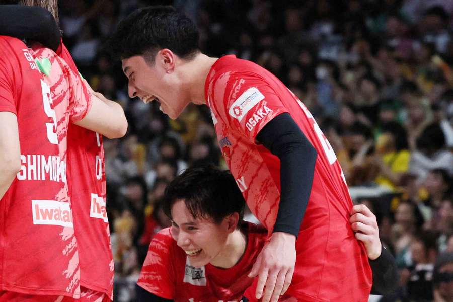 Os irmãos Takahashi celebram Os irmãos Takahashi celebram