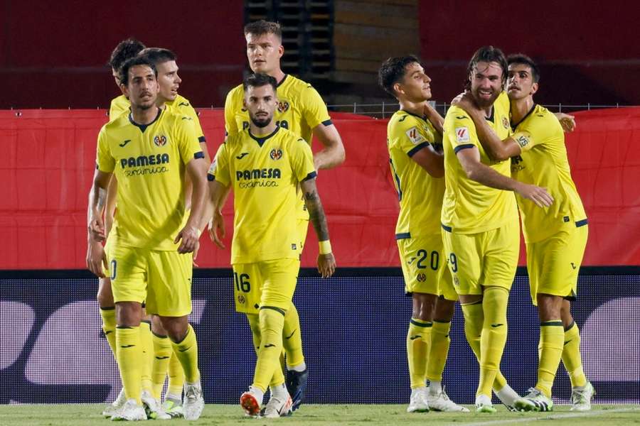 Los jugadores del Villarreal celebran el gol de Sorloth