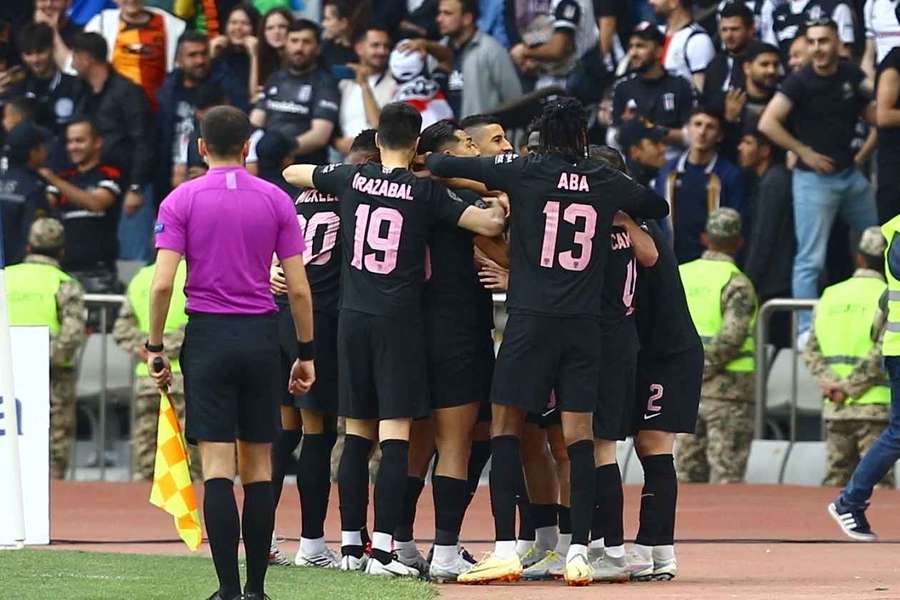 Jucătorii lui Sabah Baku se bucură după marcarea unui gol