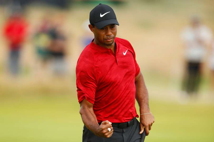 Tiger Woods tinha parceria com a Nike desde 1996.