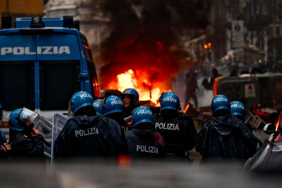 Supporters clashed with police in Napoli