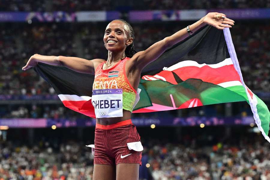 Beatrice Chebet já havia faturado o ouro nos 5.000m