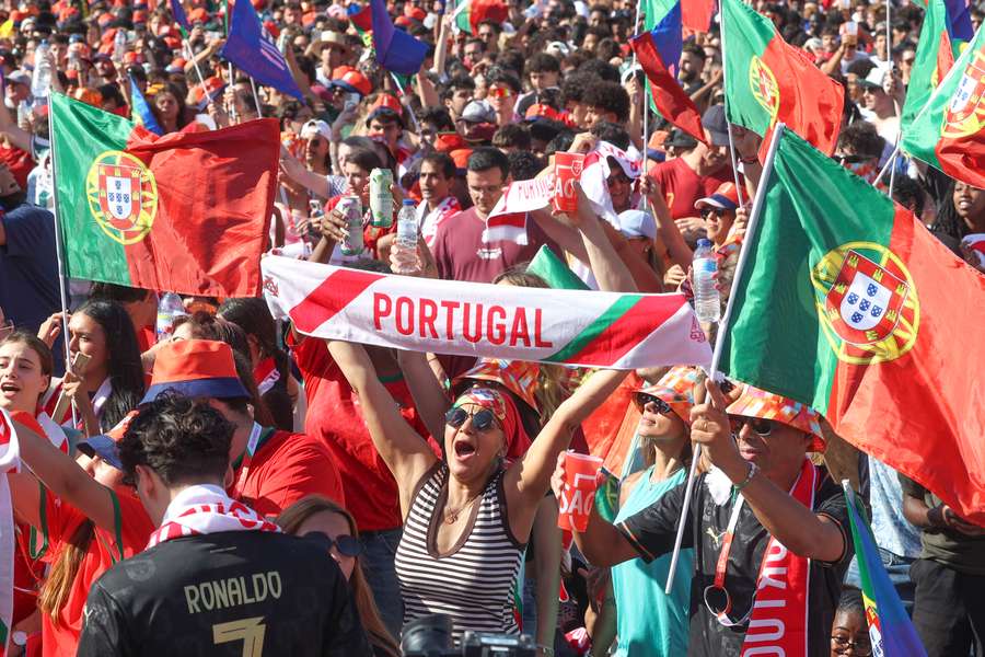 Adeptos de Portugal assistem ao Mundial-2026