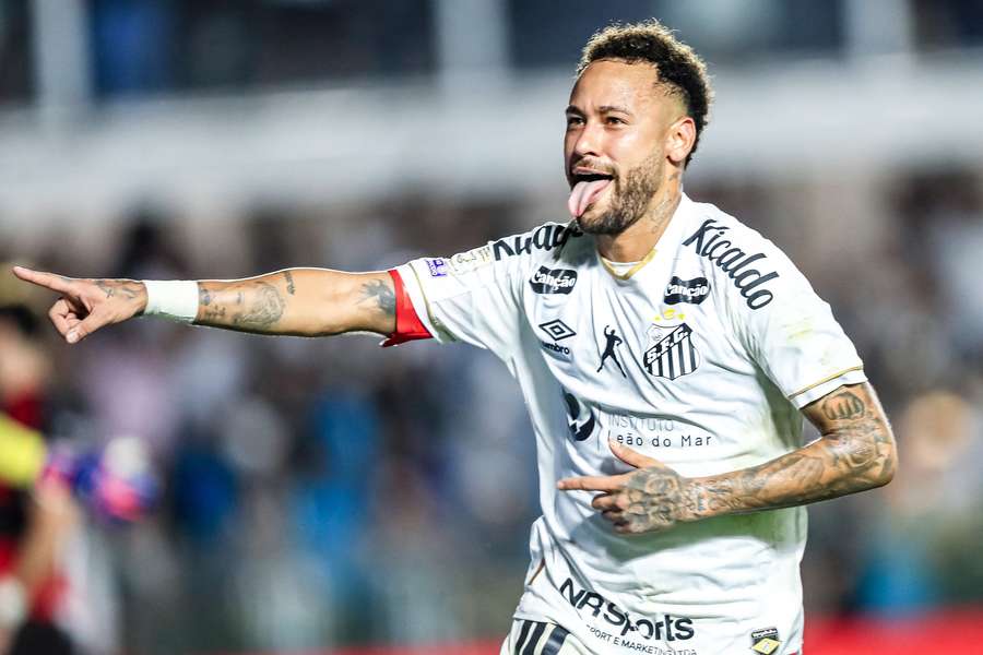 Neymar não jogava desde o dia 2 de setembro Neymar não jogava desde o dia 2 de setembro