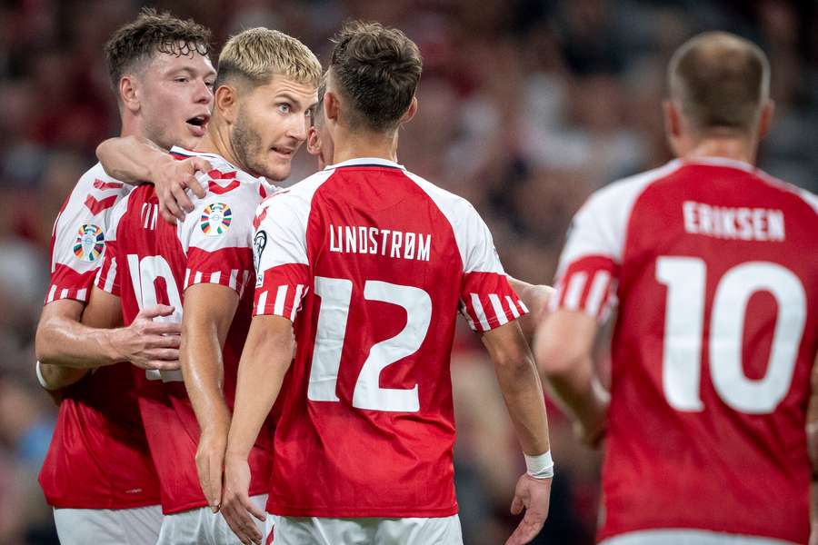 Danmark sikrede sig tre vigtige point. Danmark sikrede sig tre vigtige point.