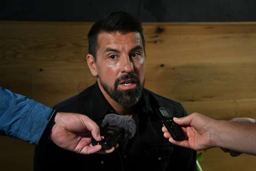 Na trávník vyběhnou Čech, Rosický i Koller. Baroš se v Ostravě definitivně rozloučí s fotbalem