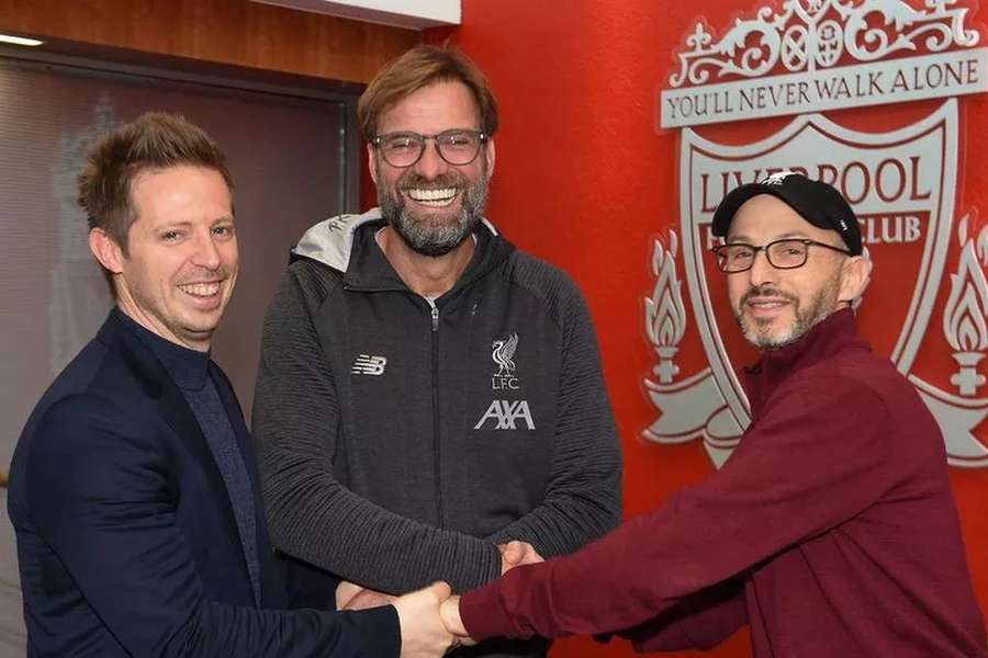 Michael Edwards (à esquerda) tinha saído do Liverpool em 2022