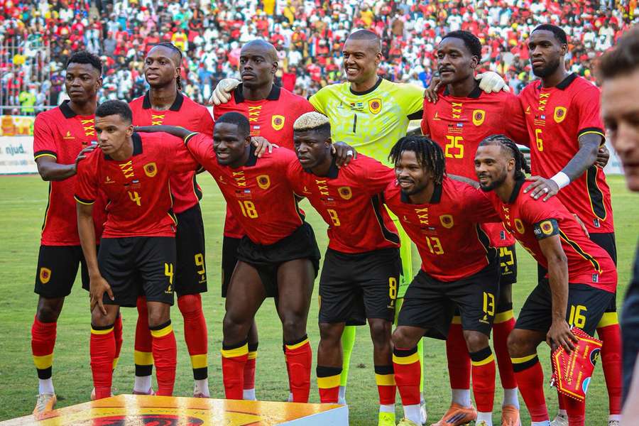 O onze de Angola contra a Argentina O onze de Angola contra a Argentina