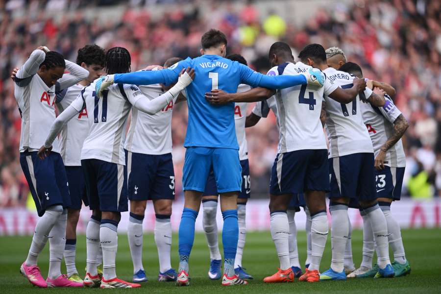 Hutter sends clear message to Tottenham board Hutter sends clear message to Tottenham board