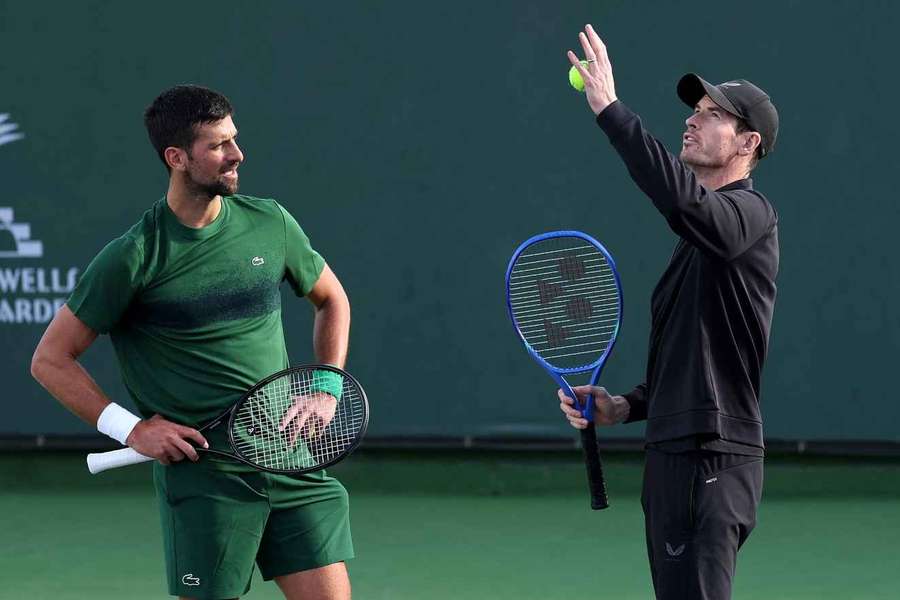 Andy Murray beim Training mit Novak Djokovic in Indian Wells. Andy Murray beim Training mit Novak Djokovic in Indian Wells.