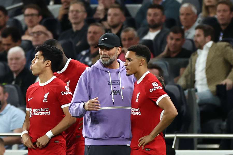 Liverpool volta suas atenções para a Liga Europa neste meio de semana