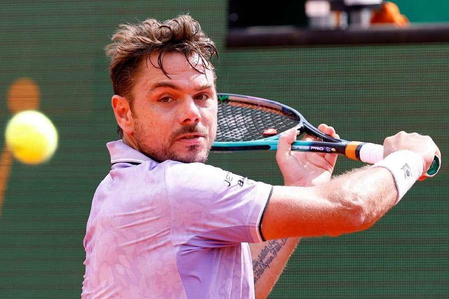 Stan Wawrinka îl întâlnește pe Luca van Assche