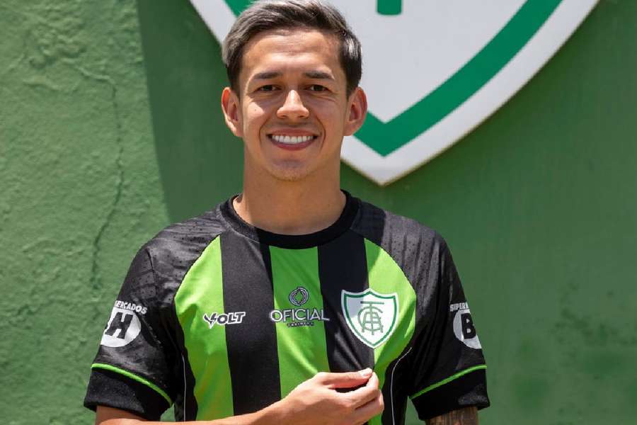 Segovinha, de 23 anos, é o novo reforço do América-MG
