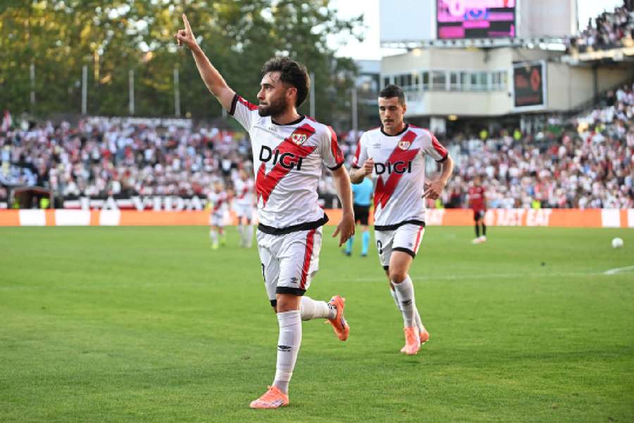 Unai López, celebrando el primero del Rayo