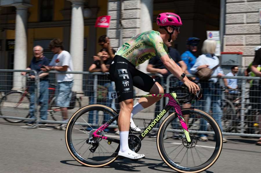 Michael Valgren won the 17th stage of the Giro d'Italia Michael Valgren won the 17th stage of the Giro d'Italia