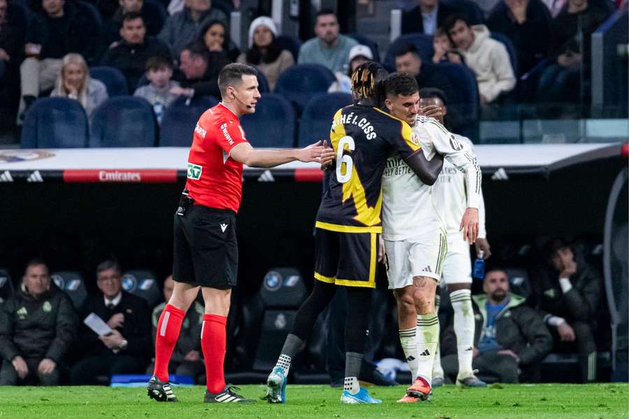 Pathé Ciss y Ceballos en el Real Madrid-Rayo