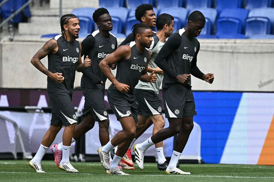 Malo Gusto durante treinamento do Chelsea na antevéspera da grande decisão do Mundial