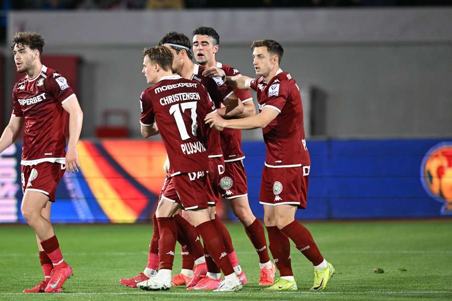 Rapidiștii sărbătoresc un gol