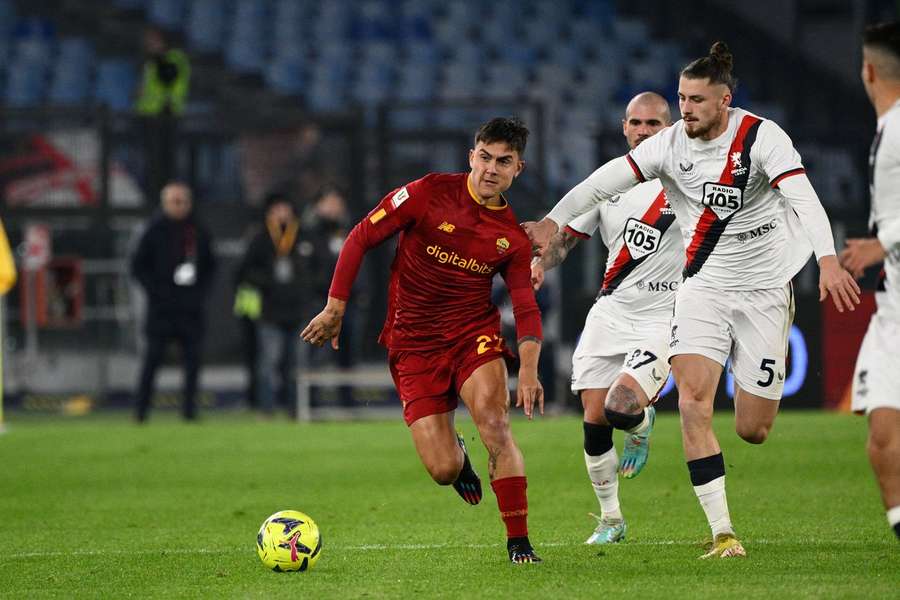 Roma vence Genoa e avança às quartas de final da Copa da Itália