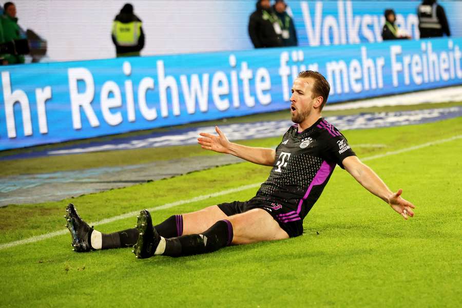 Harry Kane sărbătorește golul marcat împotriva lui Wolfsburg
