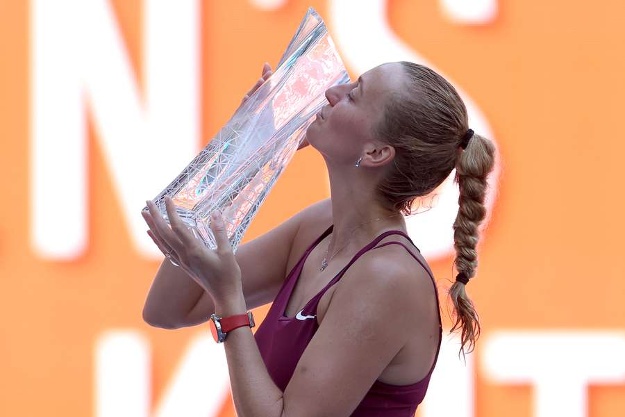 Petra Kvitova poses with the Butch Buchholz Trophy after winning the Miami Open