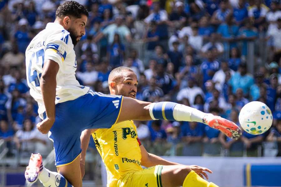 João Marcelo abriu o placar no Mineirão João Marcelo abriu o placar no Mineirão