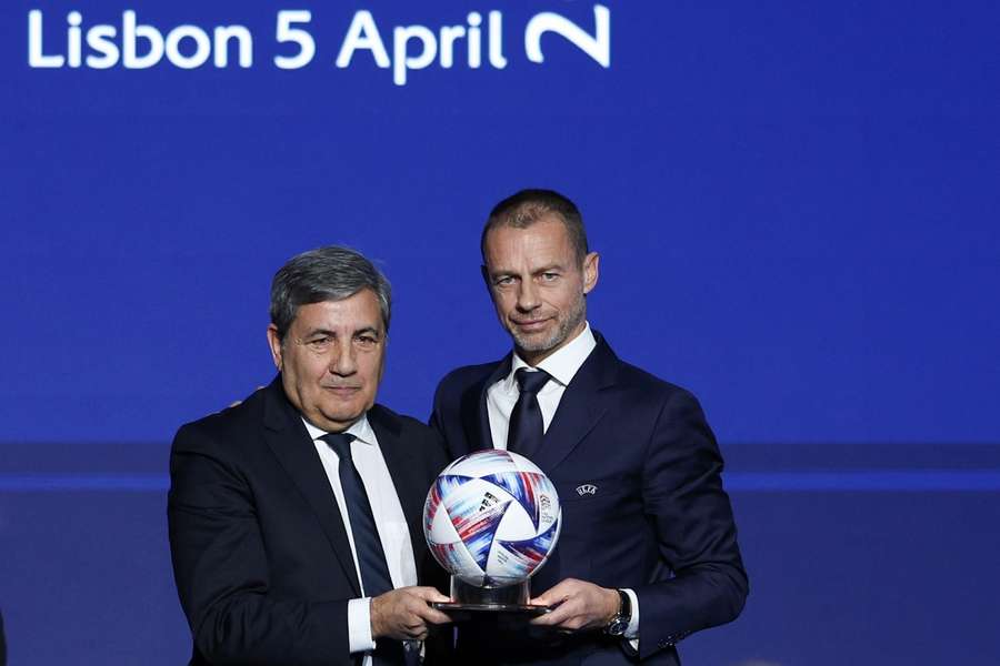 Alexander Ceferin et Fernando Soares Gomes da Silva (président de la Fédération de football portugaise).